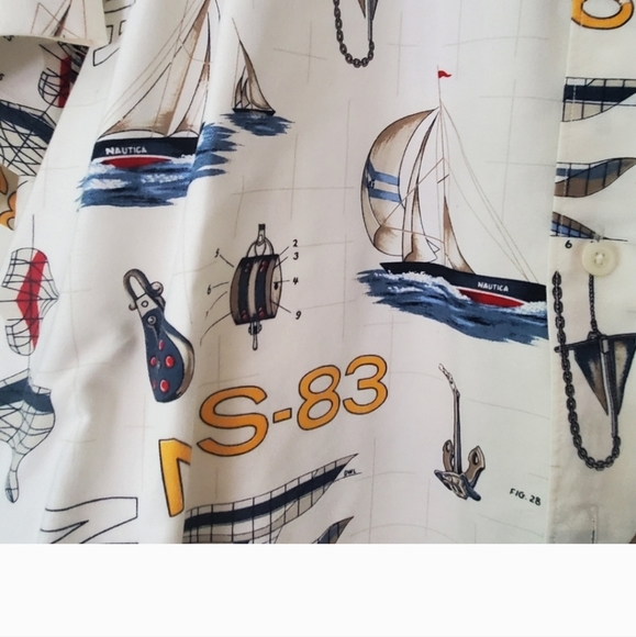 Nautica Brand Button Down Summer Shirt - Picture 4 of 5